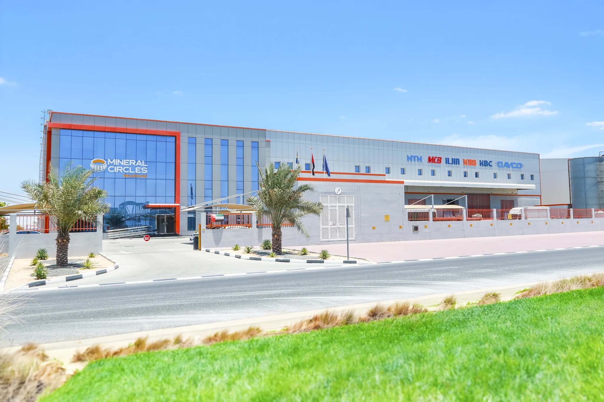 Almacén / equipo de MCB